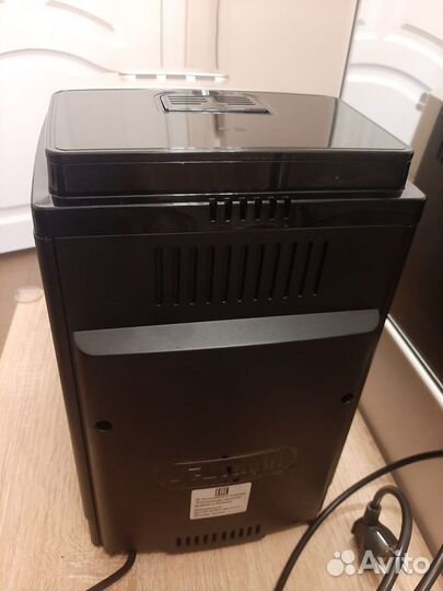 Кофемашина delonghi magnifica s