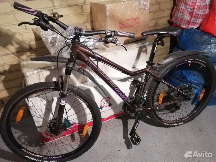 Велосипед новый Giant Rockshox женский горный