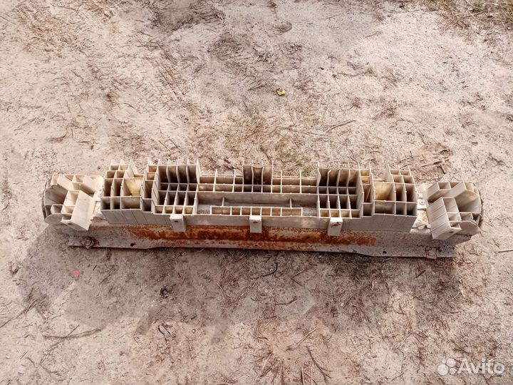 Продам усилитель заднего бампера на деу нексия