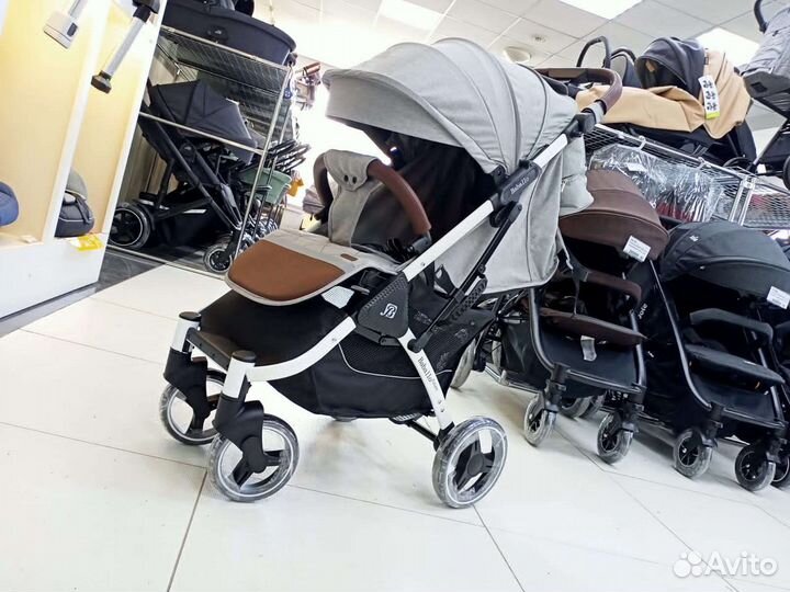 Прогулочная коляска Babalo 2023 серый / белая рама