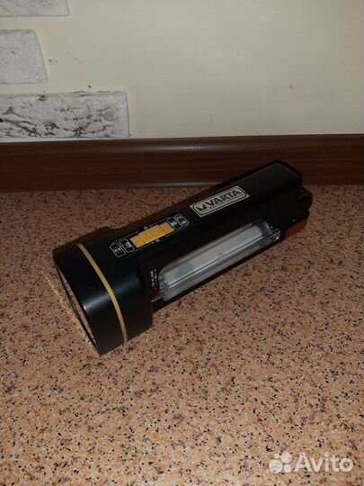 Фонарь автомобильный дорожный