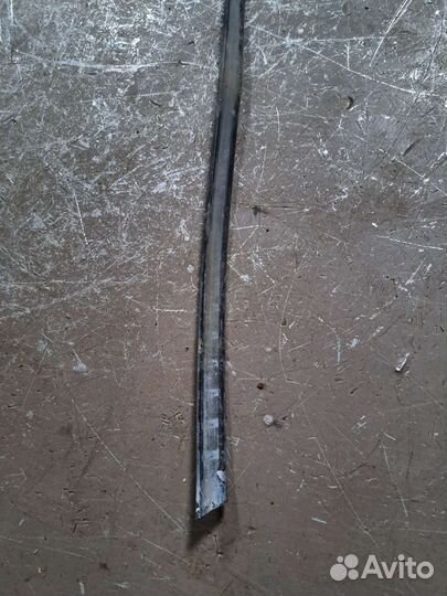 Уплотнитель задний правый BMW E53