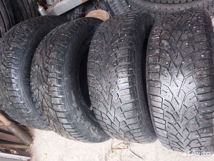 Gislaved NordFrost 100 SUV 235/65 R17