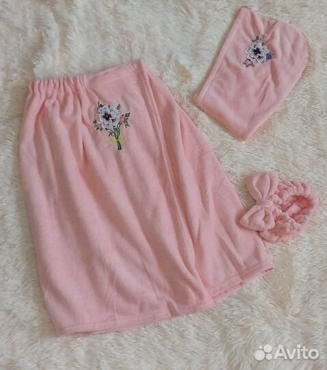 Подарочный набор для женщин (банный комплект)