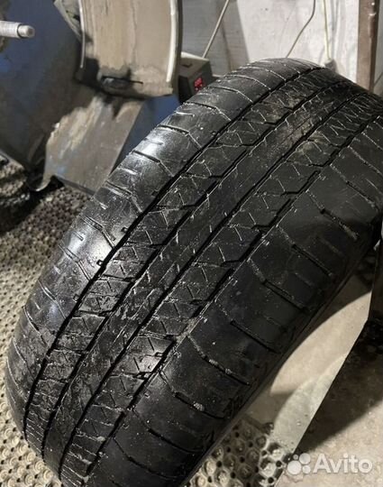 Bridgestone Dueler H/T 275/50 R22