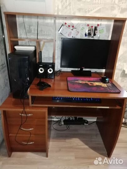 Компьютерный стол бу