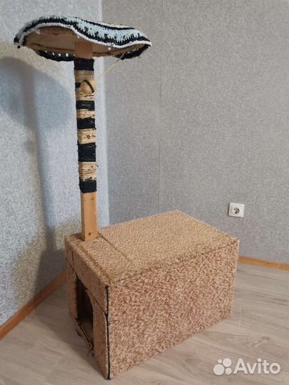 Домик для кошки с когтеточкой