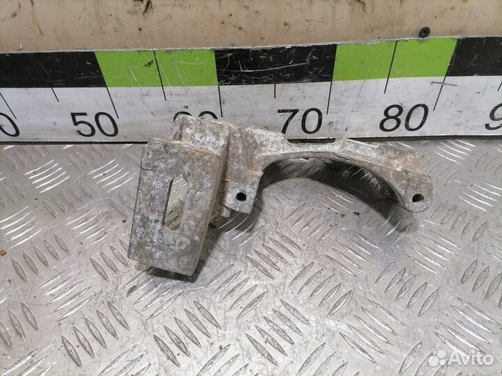 Кронштейн генератора Renault Megane 2009 2016