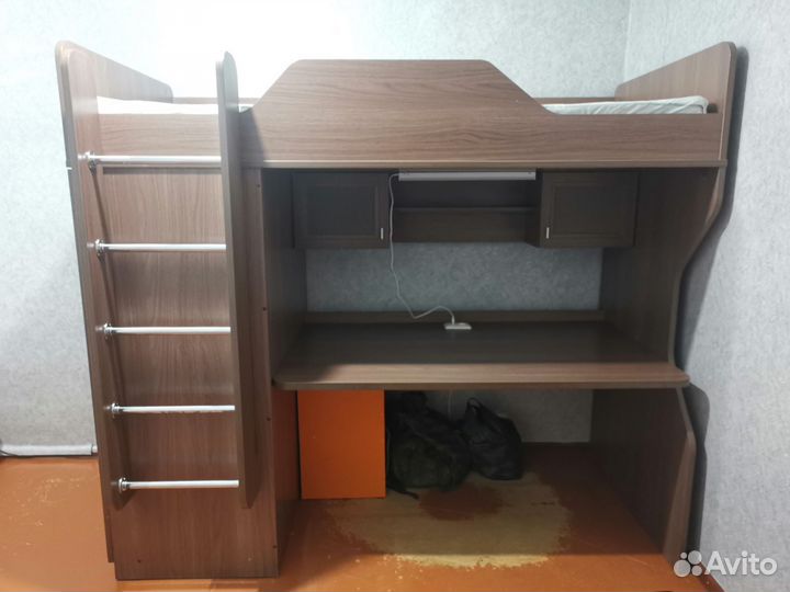 Кровать чердак