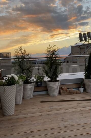 3-к. квартира, 103 м², 3/25 эт.