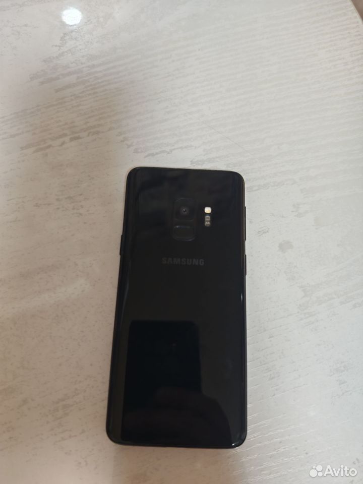 Samsung Galaxy S9, 4/64 ГБ