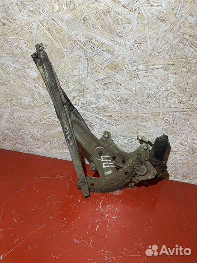 Стеклоподъемник передний правый Toyota Sprinter