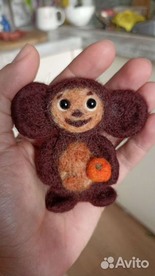 Чебурашка сухое валяние значок