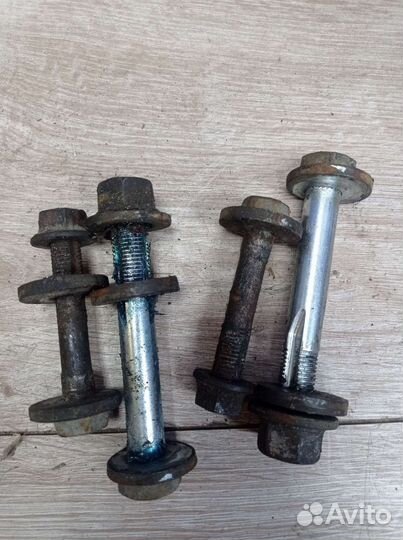 Болты схождения и развала на BMW X5 Е53