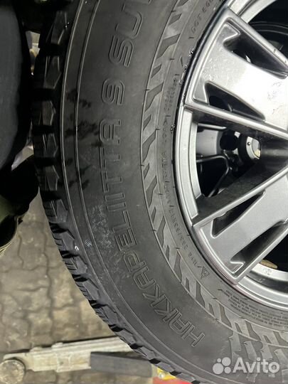 Nokian Tyres Hakkapeliitta 9 SUV 265/65 R17