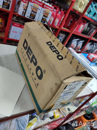 Фара левая Mitsubishi Lancer новая с дефектом