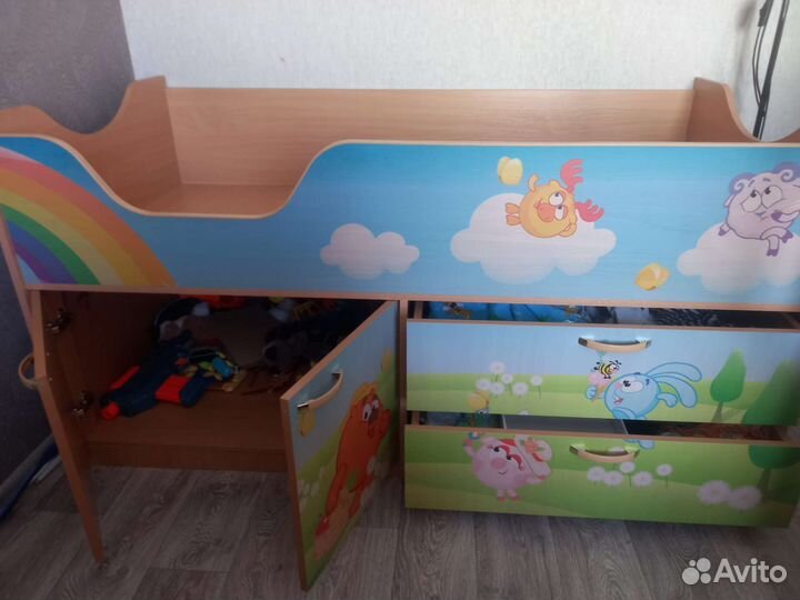 Детская кровать с матрасом