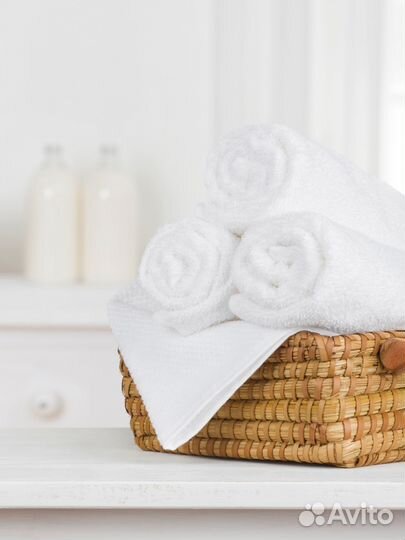 Белые махровые полотенца для дома гостиниц отелей