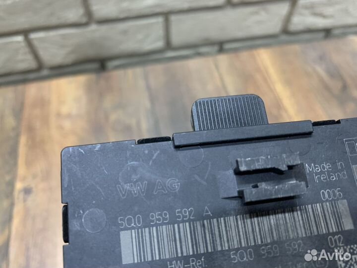 VW Golf 7 Блок комфорта передней двери RH