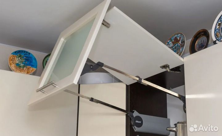 Кухня черно-белая угловая цена за всё