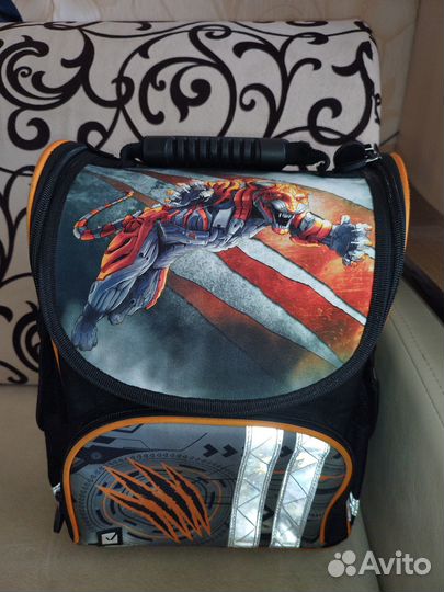 Портфель школьный для мальчика