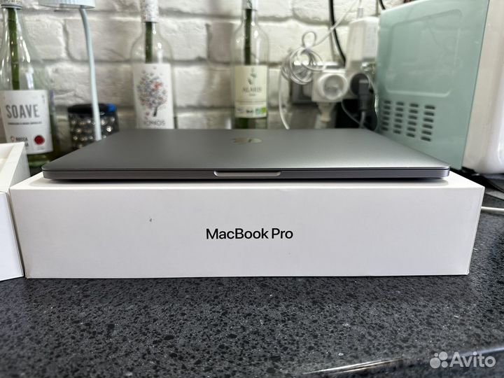 MacBook Pro 13 2020 M1/8GB/256SSD/рст