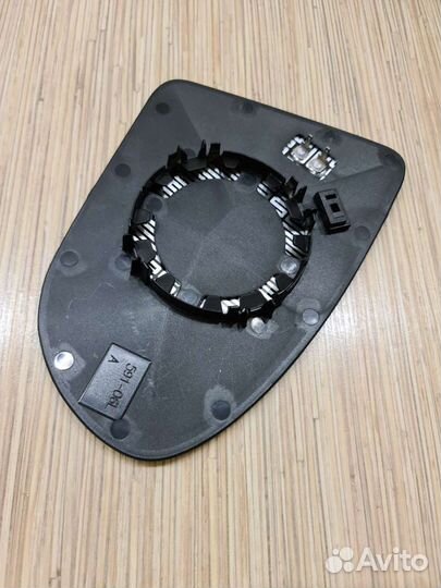 Боковое зеркало Nissan Qashqai Q10