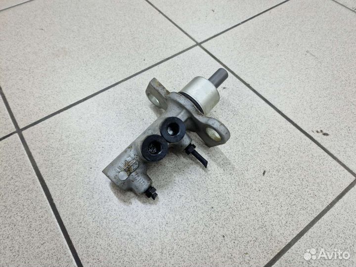 Главный тормозной цилиндр Audi A4 B5/B6, A6 C5, VW