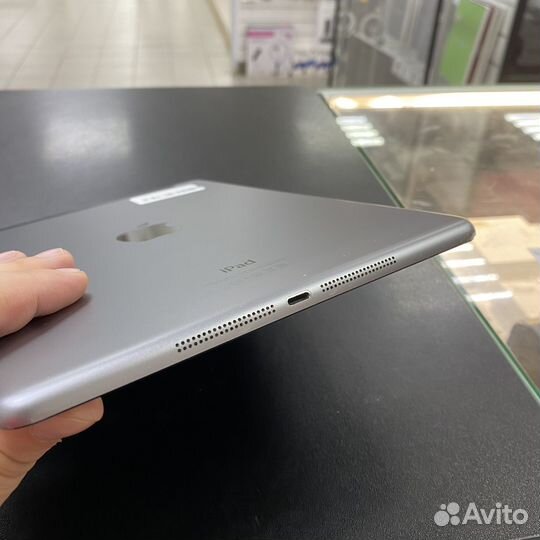 iPad Air 32Gb Wifi+Celluar Space Gray Ростест 6421