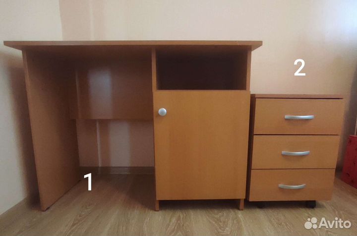 Мебель: стол, тумба, стеллаж, компьютерный стол