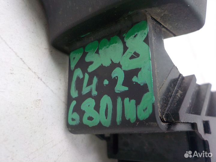 Переключатель Peugeot 3008 2010