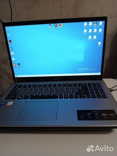 Почти новый acer 10 месяцев