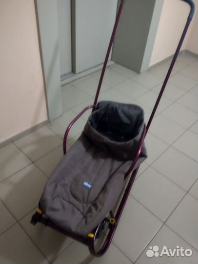 Детские санки на колесах 