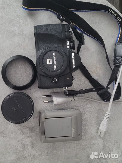 Olympus om d e m10 mark iii+ объектив 25mm, 1,8