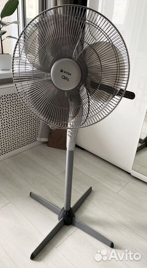 Вентилятор напольный Vitek