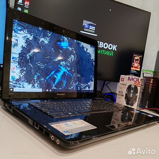 Мощнейший ноутбук I7-8 озу16GB SSD/HDD