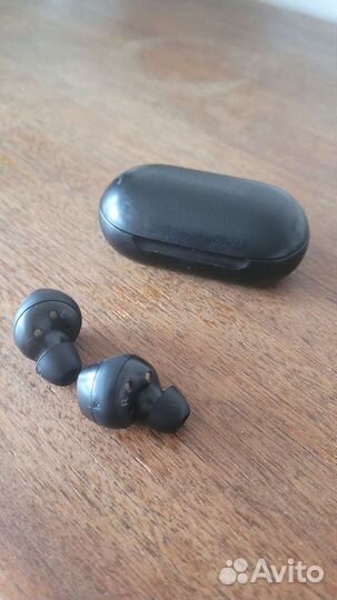Беспроводные наушники samsung galaxy buds