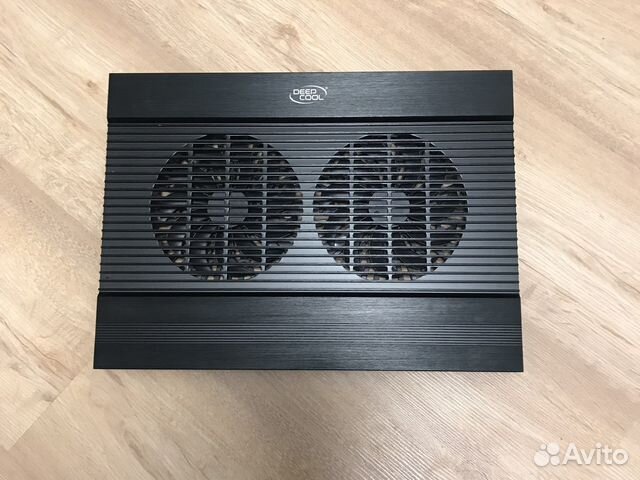 Подставка с охлаждением deepcool