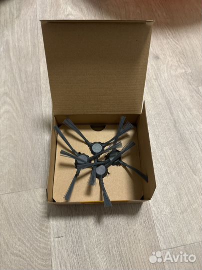 Боковые щетки для робота пылесоса новые