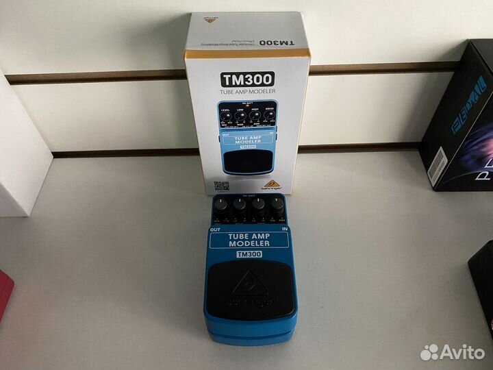 Behringer TM300 — педаль моделирования лампы