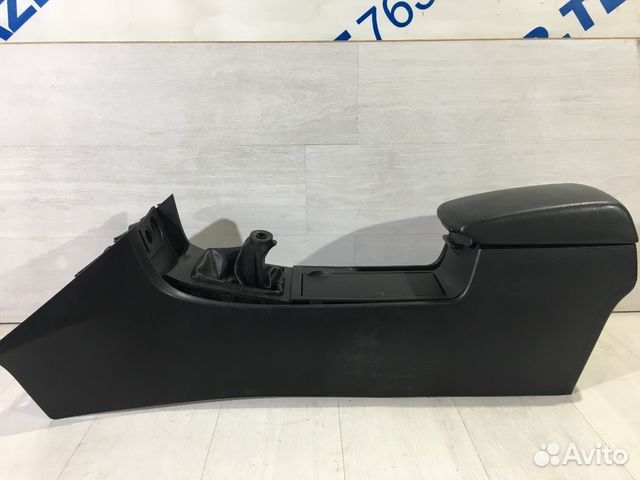 Центральная консоль с подлокотником mazda 3 BK 2.0