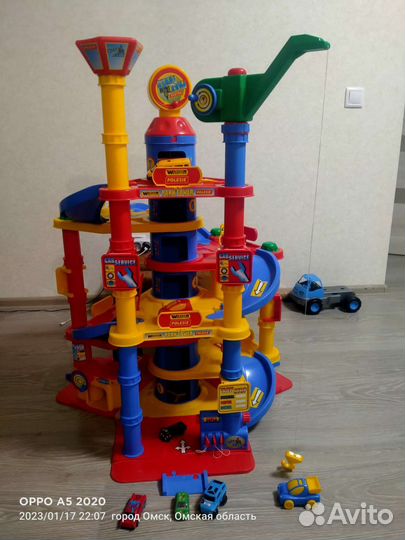 Парковка для машинок полесье