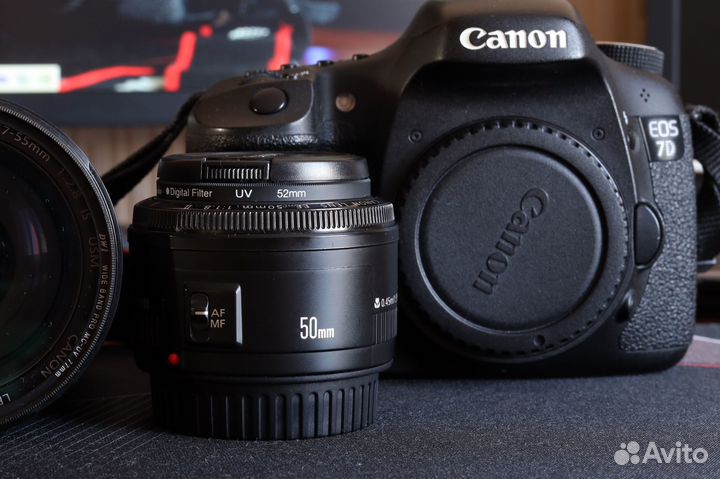 Зеркальный фотоаппарат canon 7D