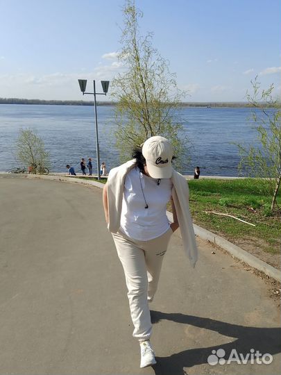 Повар сушист пиццер