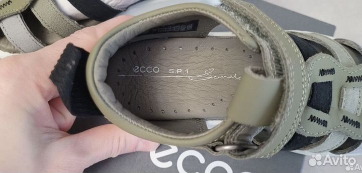 Продам новые сандали ecco 26 размер