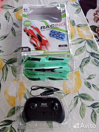 Аэро машинки, машинка ездит по стенам и потолку