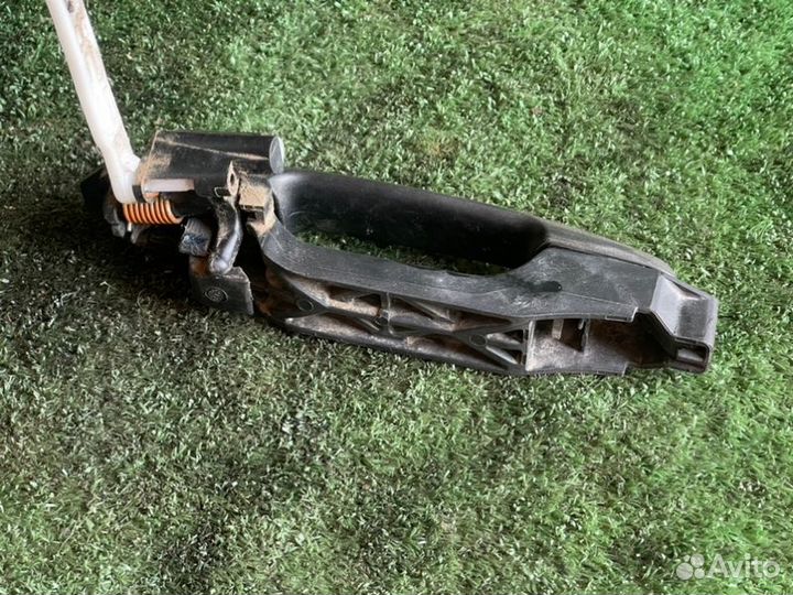 Ручка двери задняя левая Toyota Hilux