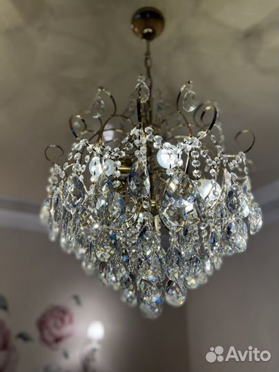 Люстра на 6 лампочек