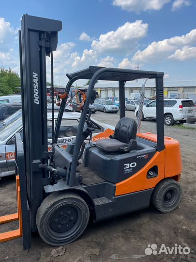 Вилочный погрузчик DOOSAN D30S-5, 2013