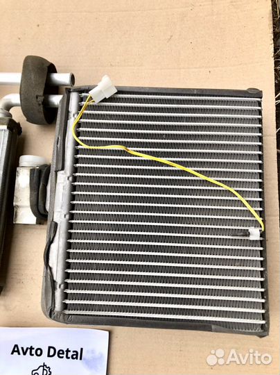 Mitsubishi Outlander 1 радиатор печки